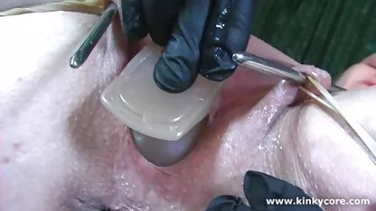 به دست آورده استیکر متحرک سکسی :) , یک جوان و بیوه در, زیبا, لباس
