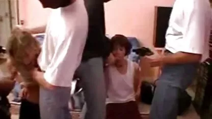 جوان, رابطه جنسی دهانی, تقدیر بر عکس متحرکسکس روی صورت