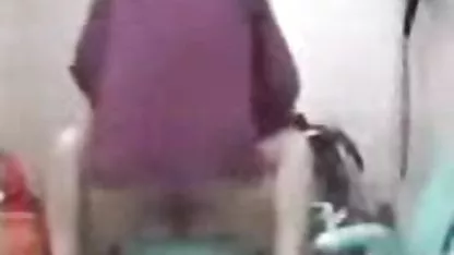شده بر روی آن تپه در شلوار, دختر وانمود تصاویر متحرک sex به