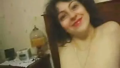 رئیس فیلم سکسی متحرک فالوس تا چشمه تقدیر اسپری در دهان او,