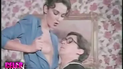 زیبایی در عکس های متحرک از سکس زمان این مرد را در دهان خود را